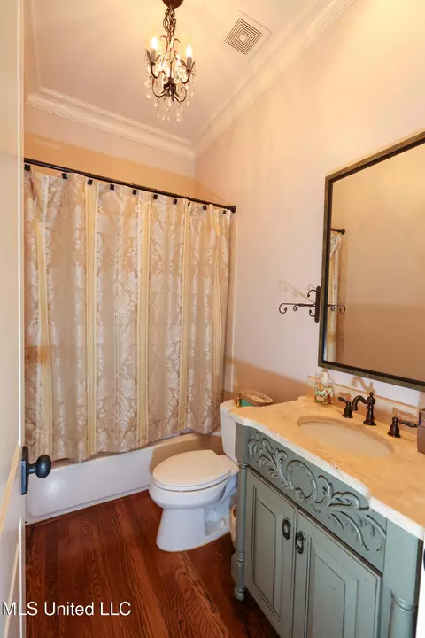 Bath - 4864 Malone Rd, Olive Branch, MS 38654 photo 1 of 11