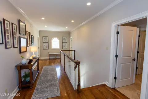 Entry Way - 4864 Malone Rd, Olive Branch, MS 38654 photo 8 of 11
