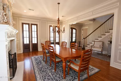 Dining - 4864 Malone Rd, Olive Branch, MS 38654 photo 3 of 3