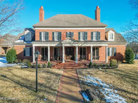 Exterior - 4864 Malone Rd, Olive Branch, MS 38654 photo 7 of 14