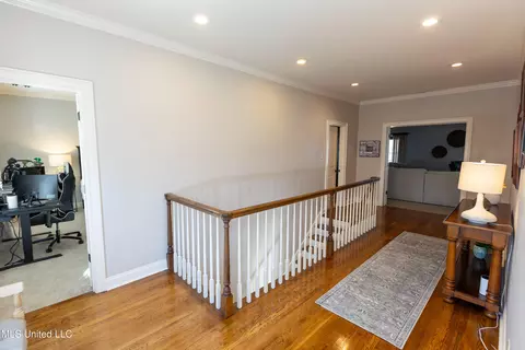 Entry Way - 4864 Malone Rd, Olive Branch, MS 38654 photo 10 of 11