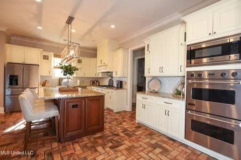Kitchen - 4864 Malone Rd, Olive Branch, MS 38654 photo 1 of 9