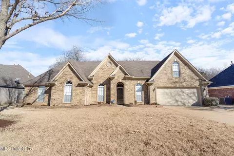 2734 Pyramid Dr, Southaven, MS 38672