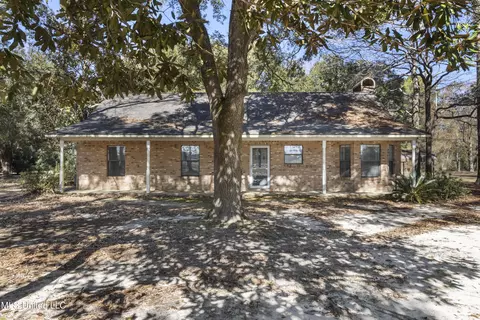 12605 Seaman Rd, Vancleave, MS 39565