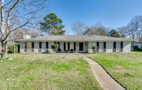 5830 Sedgwick Dr, Jackson, MS 39211 photo 1