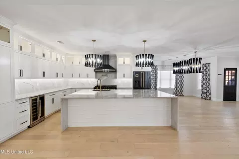 Kitchen - 4290 Spring Valley Dr, Olive Branch, MS 38654 photo 5 of 6
