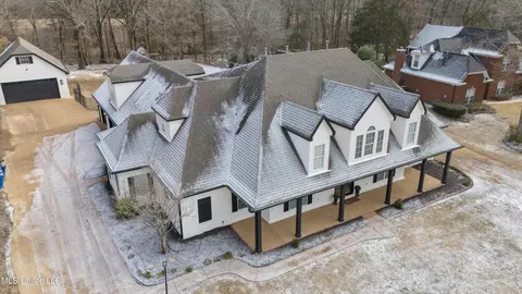 Exterior - 4290 Spring Valley Dr, Olive Branch, MS 38654 photo 9 of 9