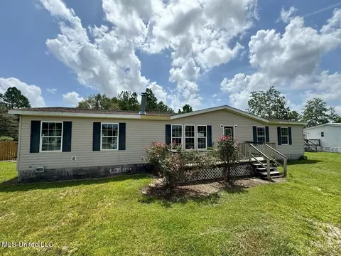 19378 N Shaw Rd, Saucier, MS 39574