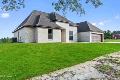 8025 Ridgewood Dr, Kiln, MS 39556