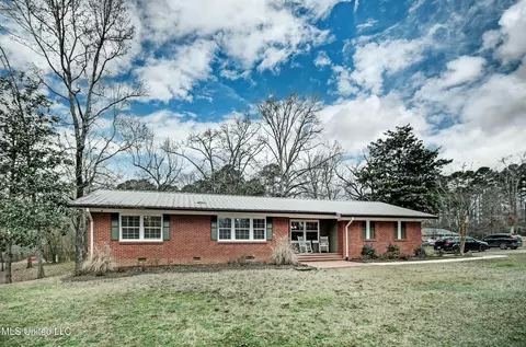 505 Woodland Dr, Carthage, MS 39051