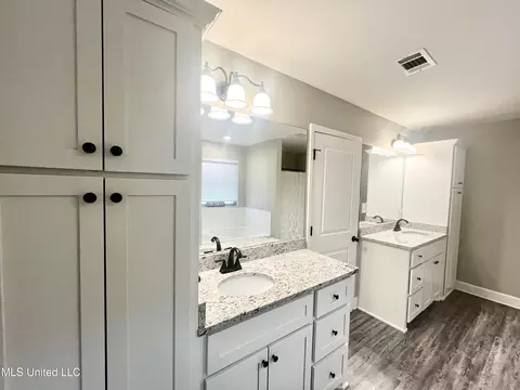 22011 Northview Dr, Moss Point, MS 39562 photo 18