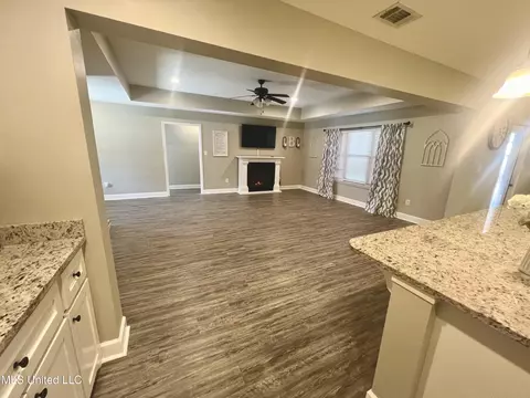22011 Northview Dr, Moss Point, MS 39562 photo 2