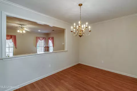 Dining - 20 Spring Lake Cir, Pearl, MS 39208 photo 1 of 2