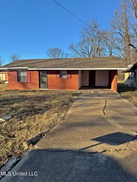 394 W Eleventh St, Yazoo City, MS 39194
