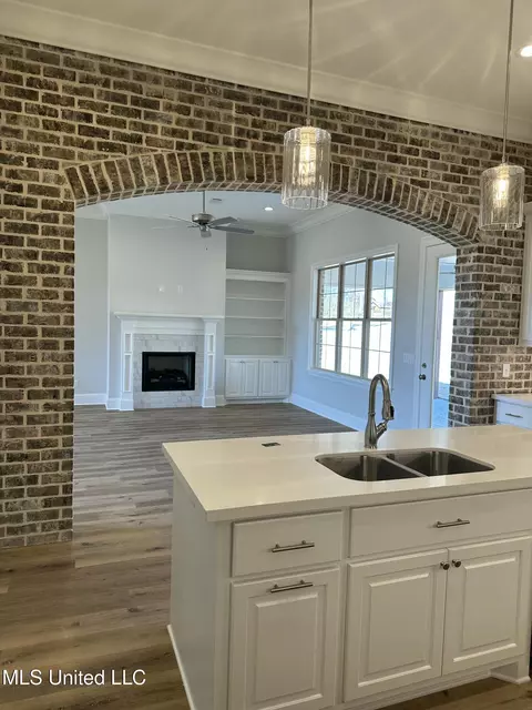 Kitchen - 300 Chapel Crest Cv, Madison, MS 39110 photo 3 of 3