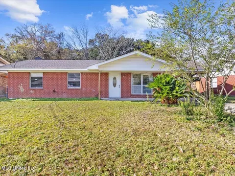 104 Lassere Cir, Long Beach, MS 39560