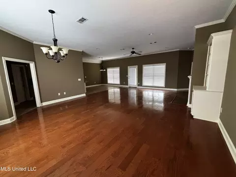 Living - 453 Ash Tree Ln #453, Madison, MS 39110 photo 1 of 2