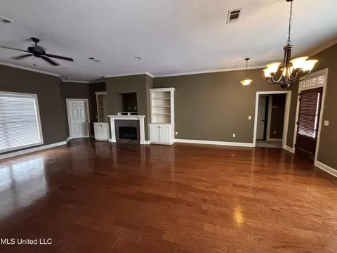 Living - 453 Ash Tree Ln #453, Madison, MS 39110 photo 2 of 2