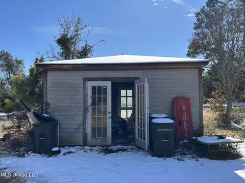 Exterior - 115 Pearson Ln, Lucedale, MS 39452 photo 4 of 6