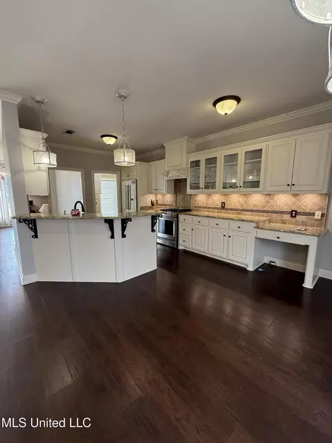 Kitchen - 415 Wimbledon Dr, Brandon, MS 39047 photo 1 of 1