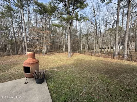 Exterior - 415 Wimbledon Dr, Brandon, MS 39047 photo 3 of 4