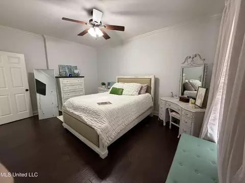 Bedroom - 415 Wimbledon Dr, Brandon, MS 39047 photo 2 of 3