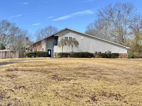 245 Kiowa Dr, Madison, MS 39110