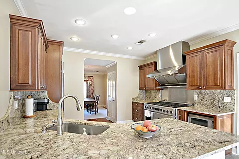 1057 N Crockett Loop, Hernando, MS 38632 photo 14