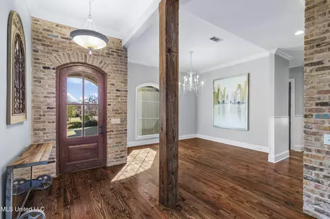 Entry Way - 121 Burne Run, Madison, MS 39110 photo 1 of 8