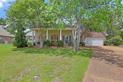 1284 Woodberry Dr, Madison, MS 39110