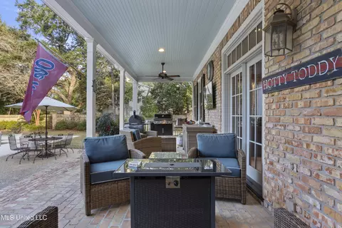 Exterior - 1315 E 2nd St, Pass Christian, MS 39571 photo 12 of 26