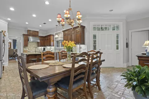 Dining - 1315 E 2nd St, Pass Christian, MS 39571 photo 5 of 5