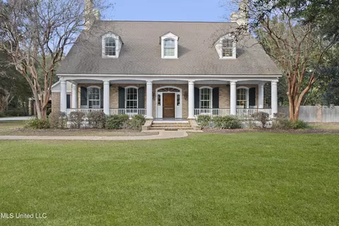 Exterior - 1315 E 2nd St, Pass Christian, MS 39571 photo 3 of 26