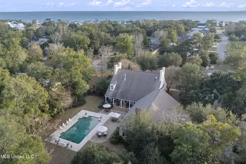 View/Area - 1315 E 2nd St, Pass Christian, MS 39571 photo 1 of 1