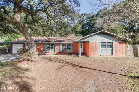 129 Woodhaven Dr, Gulfport, MS 39507