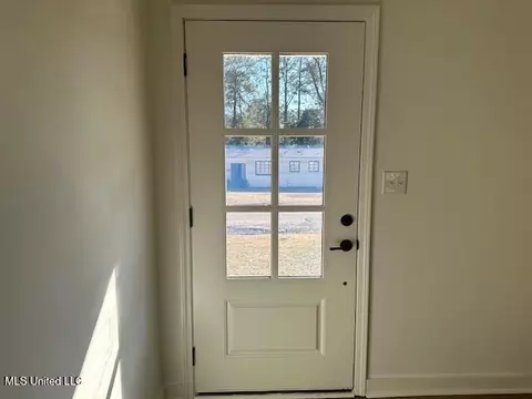Entry Way - 1816 Parkridge Dr, Jackson, MS 39211 photo 1 of 1