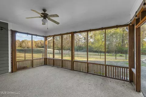 Exterior - 215 Sunset Cir, Madison, MS 39110 photo 5 of 16