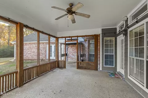 Exterior - 215 Sunset Cir, Madison, MS 39110 photo 6 of 16