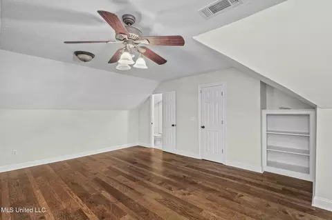 Bedroom - 215 Sunset Cir, Madison, MS 39110 photo 3 of 3
