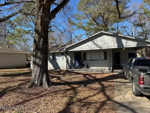 1052 Cooper Rd, Jackson, MS 39212 photo 1