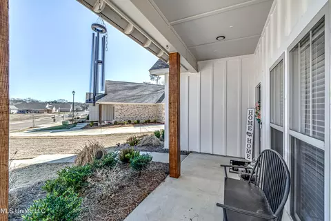 Exterior - 850 Long Leaf Cir, Brandon, MS 39042 photo 6 of 11