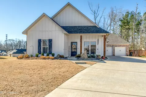 Exterior - 850 Long Leaf Cir, Brandon, MS 39042 photo 4 of 11