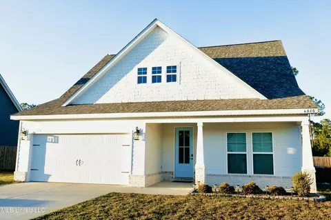 6840 Enclave Ln, Ocean Springs, MS 39564