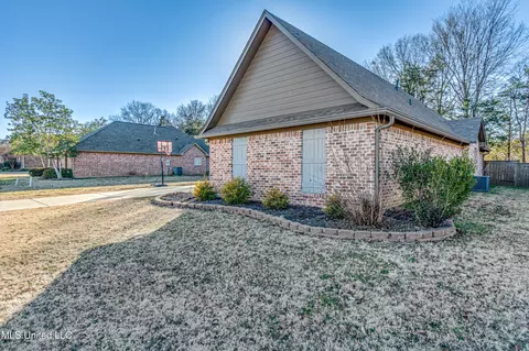 225 Brigade Ave, Canton, MS 39046 photo 5