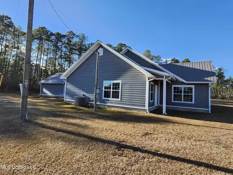196 W Mchenry Rd, Perkinston, MS 39573 photo 3