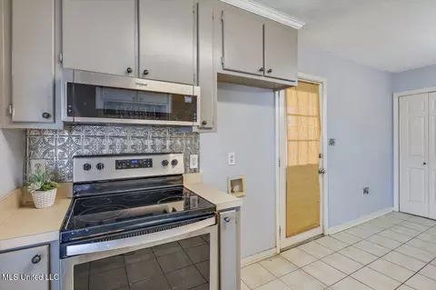 Other - 528 Stonecreek Dr, Brandon, MS 39042 photo 5 of 10