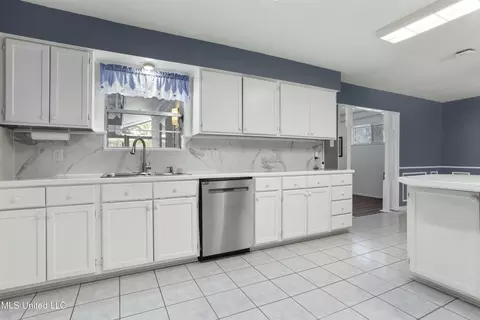 2131 Dwayne Dr, Biloxi, MS 39531 photo 10