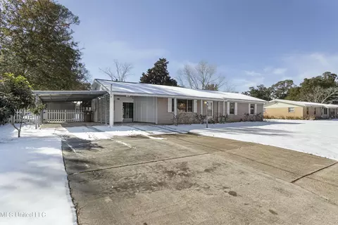 2131 Dwayne Dr, Biloxi, MS 39531 photo 2