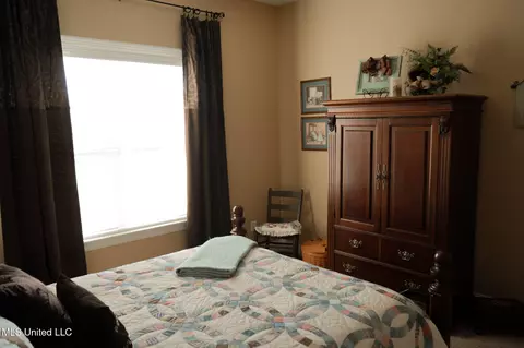Bedroom - 9264 Peyton Rd, Coldwater, MS 38618 photo 1 of 1
