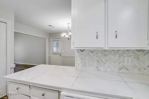 Kitchen - 1207 Cherry Stone Cir, Clinton, MS 39056 photo 3 of 3